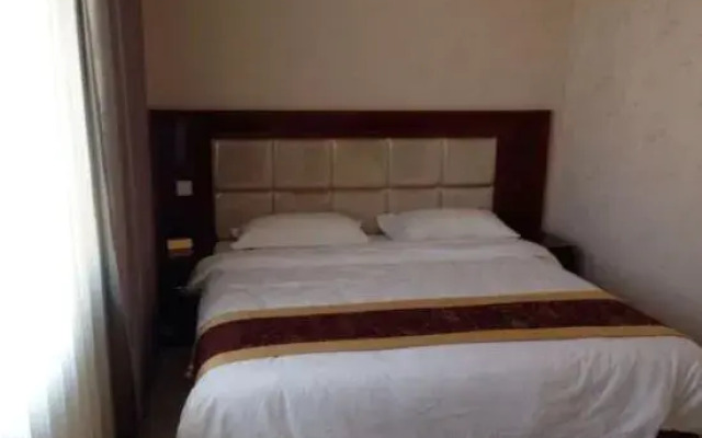 Ditan Hotel, Alxa Right Banner