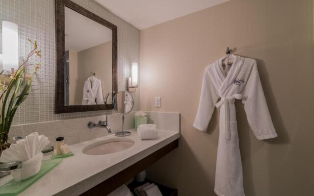 Orchid Key Inn - Adults Only