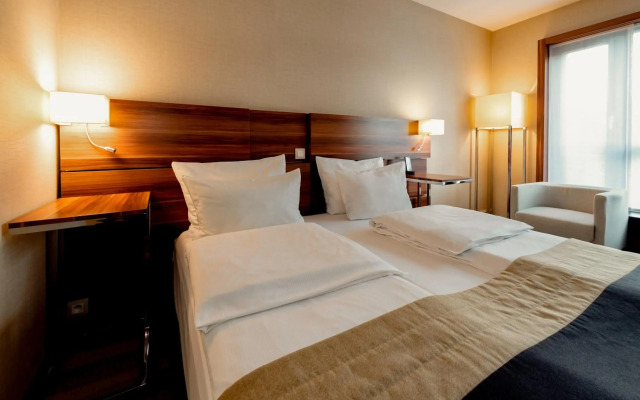 Warsaw Plaza Hotel