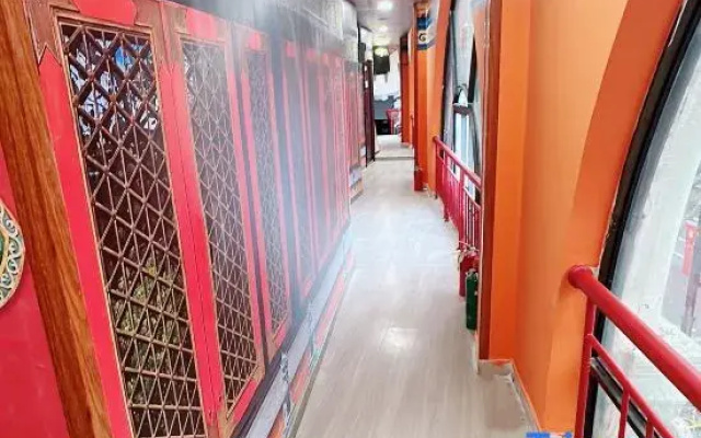 Yinuo Hostel (The Bund & Yu Garden Branch)