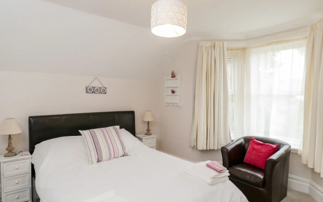 49 Ulwell Road