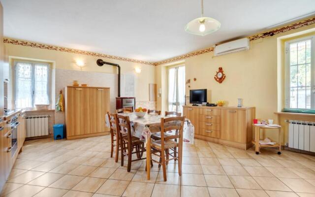 Villa Ciraldo in Monferrato with garden