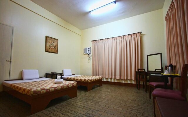 Travelbee Capitol Inn