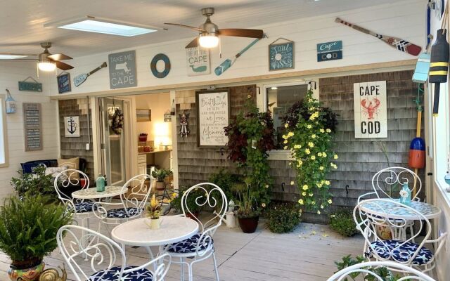 Eagle Wing Inn - Cape Cod