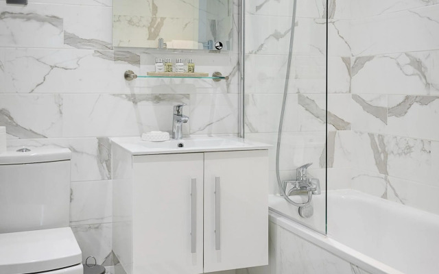 Derby Hotel Kensington