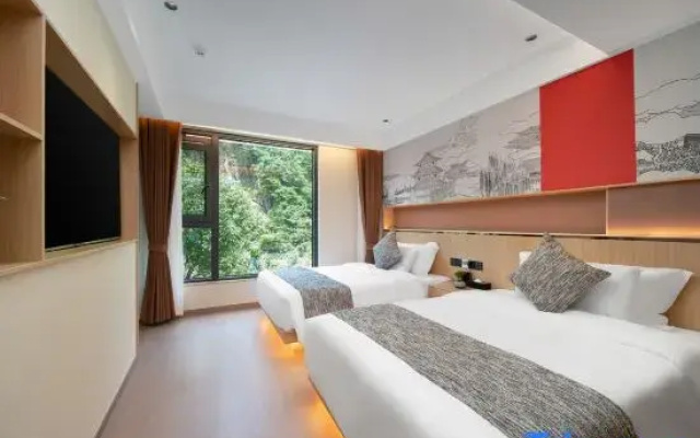Ruinan Mountain Residence