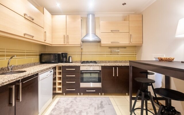 Missafir Exclusive Flat With Balcony in Nisantasi