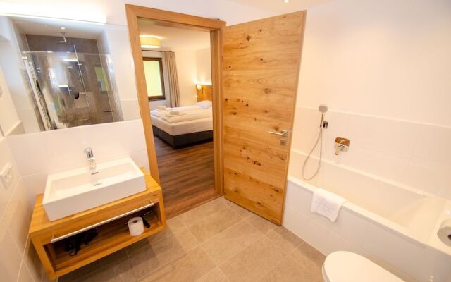 Finest Villa Zell am See