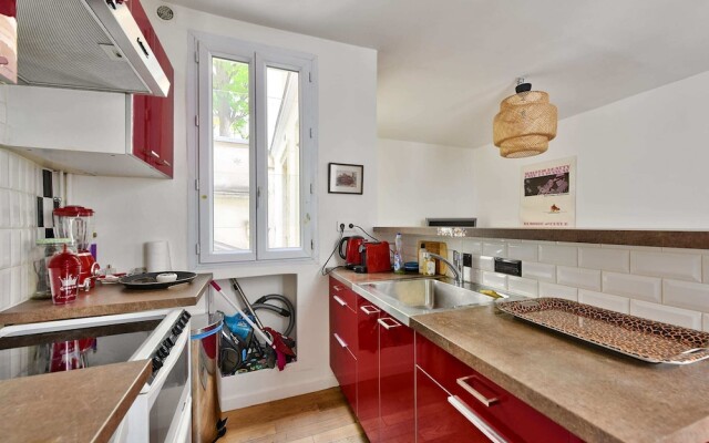 Superb Apartment at the Foot of the Sacré-coeur