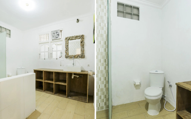 OYO 4003 Ceria Guesthouse SeminyakNearSeminyak Beach