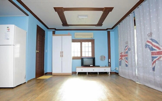 Bandi Hwangto Pension