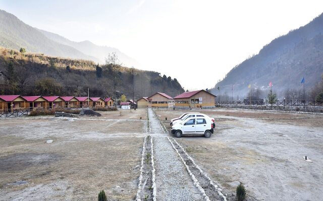 OYO 10633 The Shivalaya Retreat With In