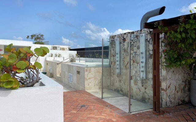 Wynwood Eslava in Cartagena