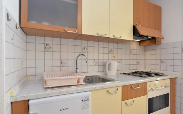 Apartment 43