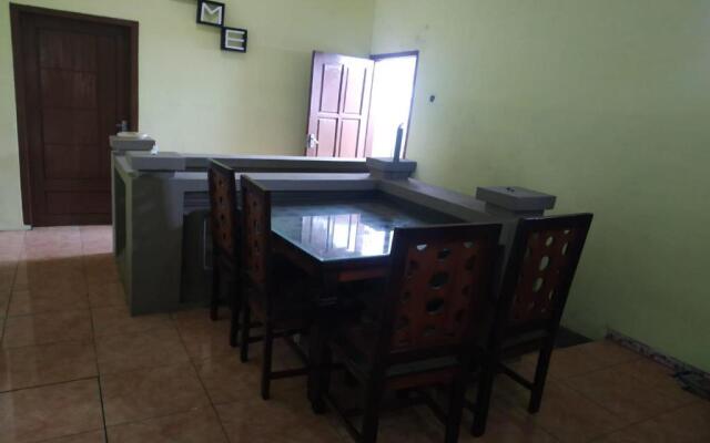 OYO 90097 Homestay Sinta Ndani Putri