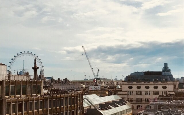 Piccadilly Circus - London Regent Apartments