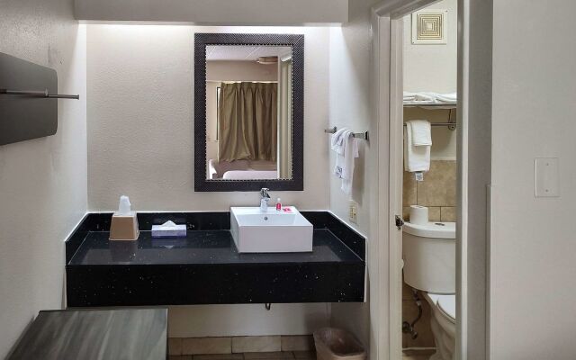 Motel 6 Charlotte NC Airport