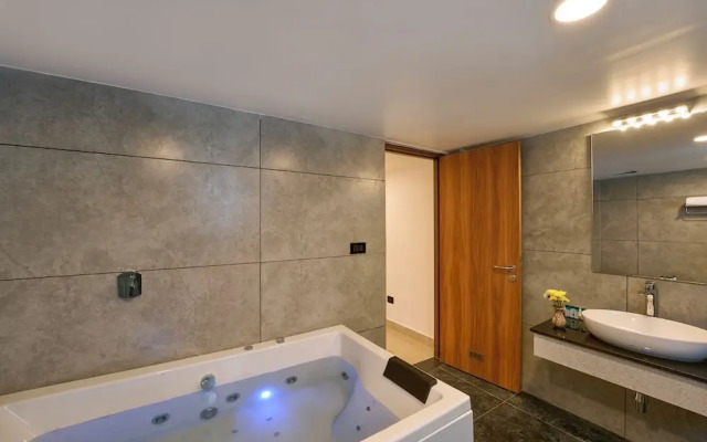 Serene Horizon Resort