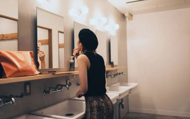 Ark Blue Hotel - Hostel