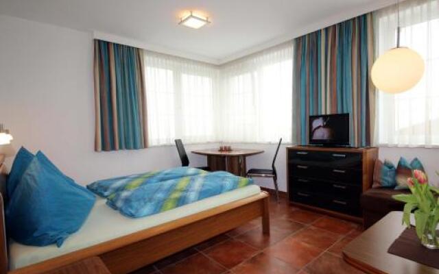 Apartments Schloß-Weißenstein-Straße