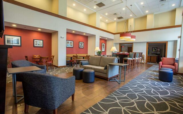 Hampton Inn & Suites Tilton