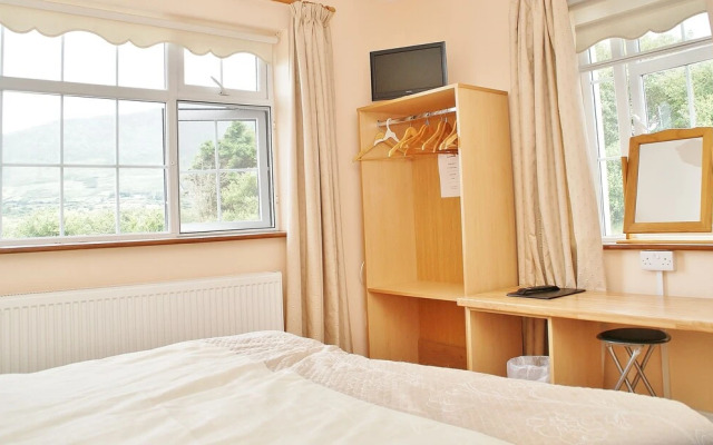 Strand's-End House B&B