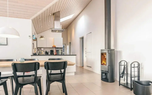 8 Person Holiday Home in Hals-by Traum