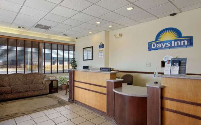 Days Inn by Wyndham Salina South