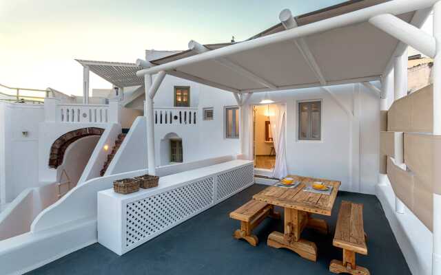 Casa Grande Santorini Vacation Houses