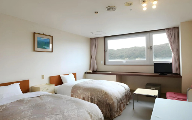 Grand Hotel Taiyo – Guest Rooms – Minamiboso