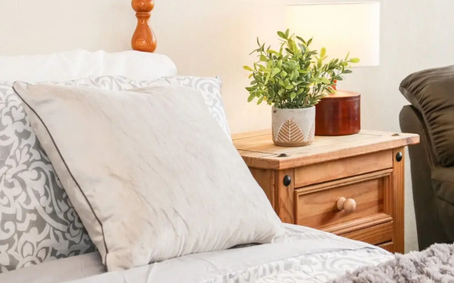 Gerrard House Apartment