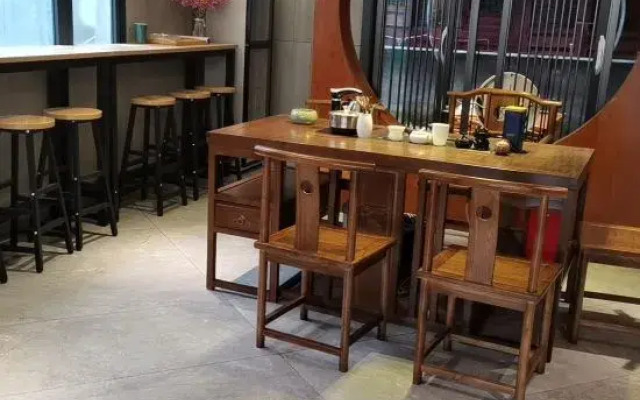 Yinxi Linjiang Homestay (Phoenix Ancient Town Tuojiang Yunqiao Branch)