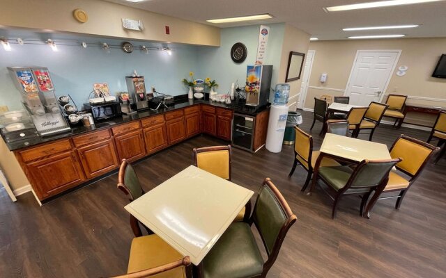 Baymont Inn & Suites Thomasville