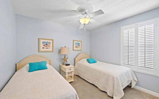 Pelican Beach 1115 2 Bedroom Condo