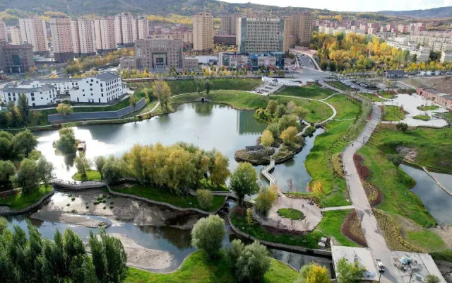 Sunshine Hotel 1st Road (Altay Emerald Bay)