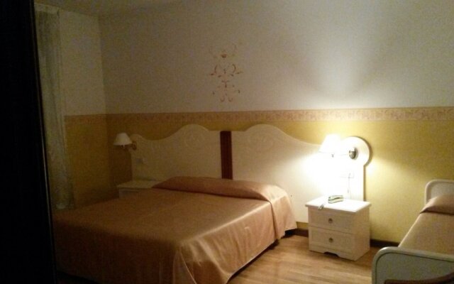 Albergo Ristorante Flora