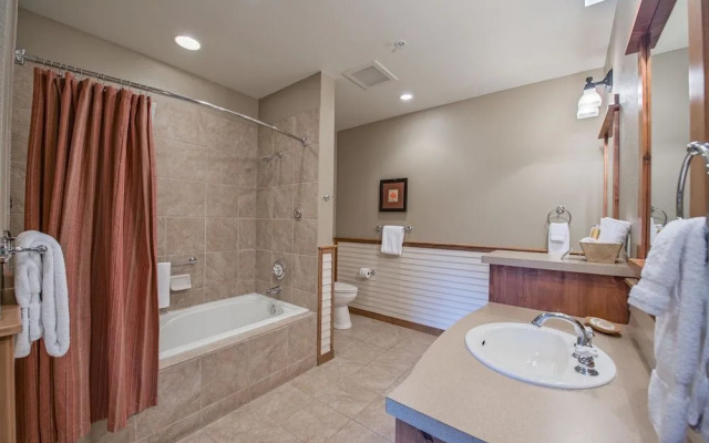 Silver Mountain Lodging