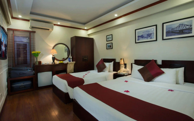 Golden Lotus Legend Hotel