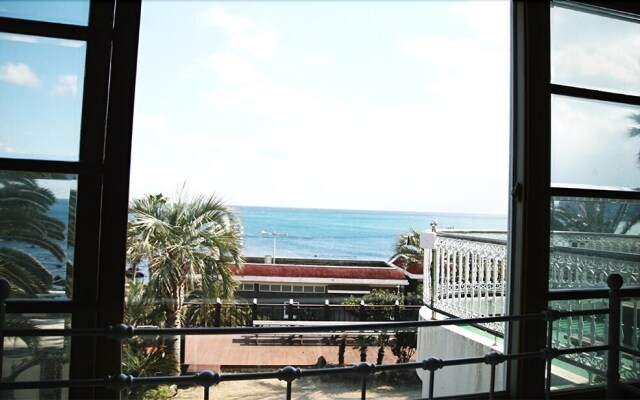 Malzza House - Hostel