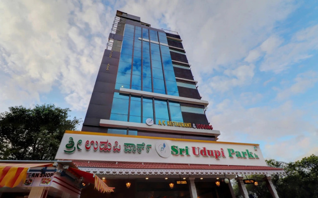 Hotel Sri Udupi Park by OYO Rooms