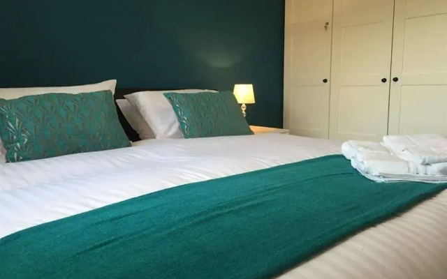 Woden Apartments