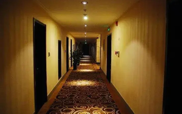 Rizhao Yunzong Hotel