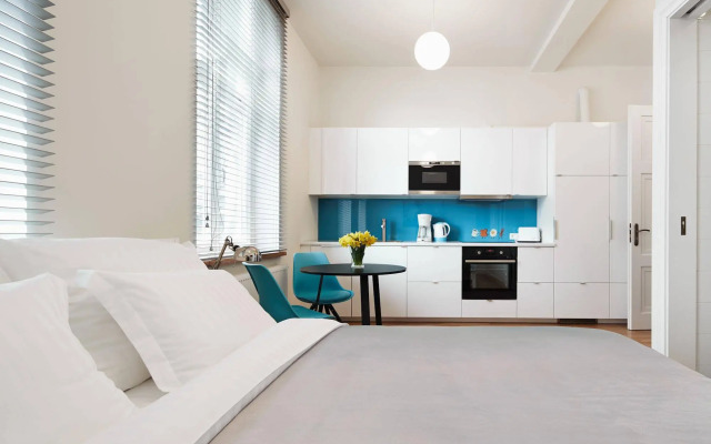 Crownhill Apartments