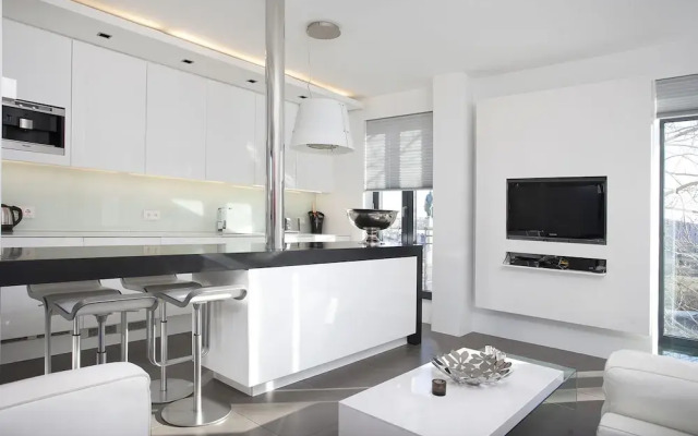 Thomsen Apartments