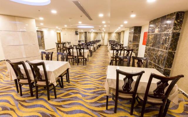 Kiona Al-Azizia Hotel
