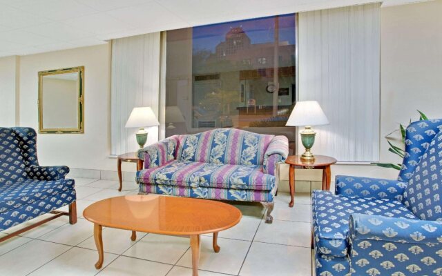 Travelodge by Wyndham Orlando Downtown Centroplex