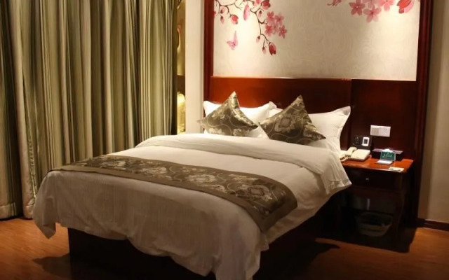 GreenTree Alliance Guangdong Shenzhen Fuyong Subway Station Hotel