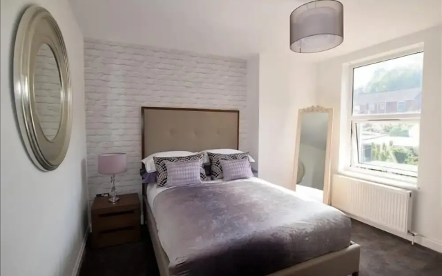 Hampstead Apartment