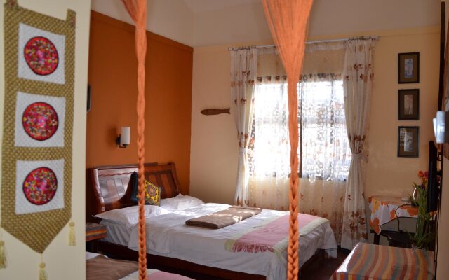 Lijiang Maple Leaf Inn