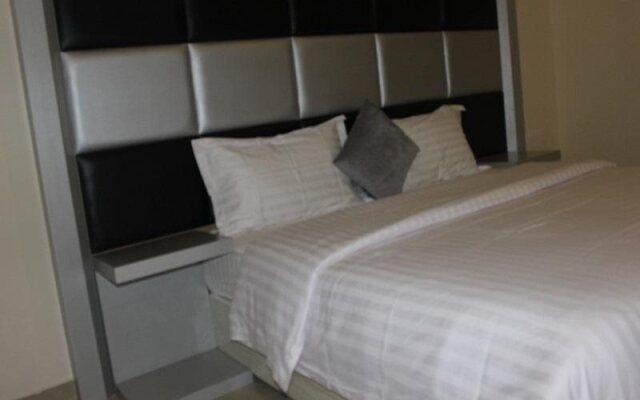 Ramada-Sa Ishbilya Apartment